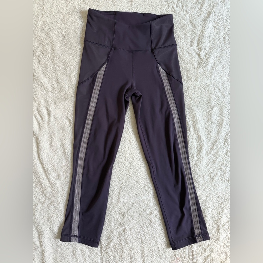 Lululemon Power Lines Crop Leggings Cyber/Dark Chrome Size 4 EUC